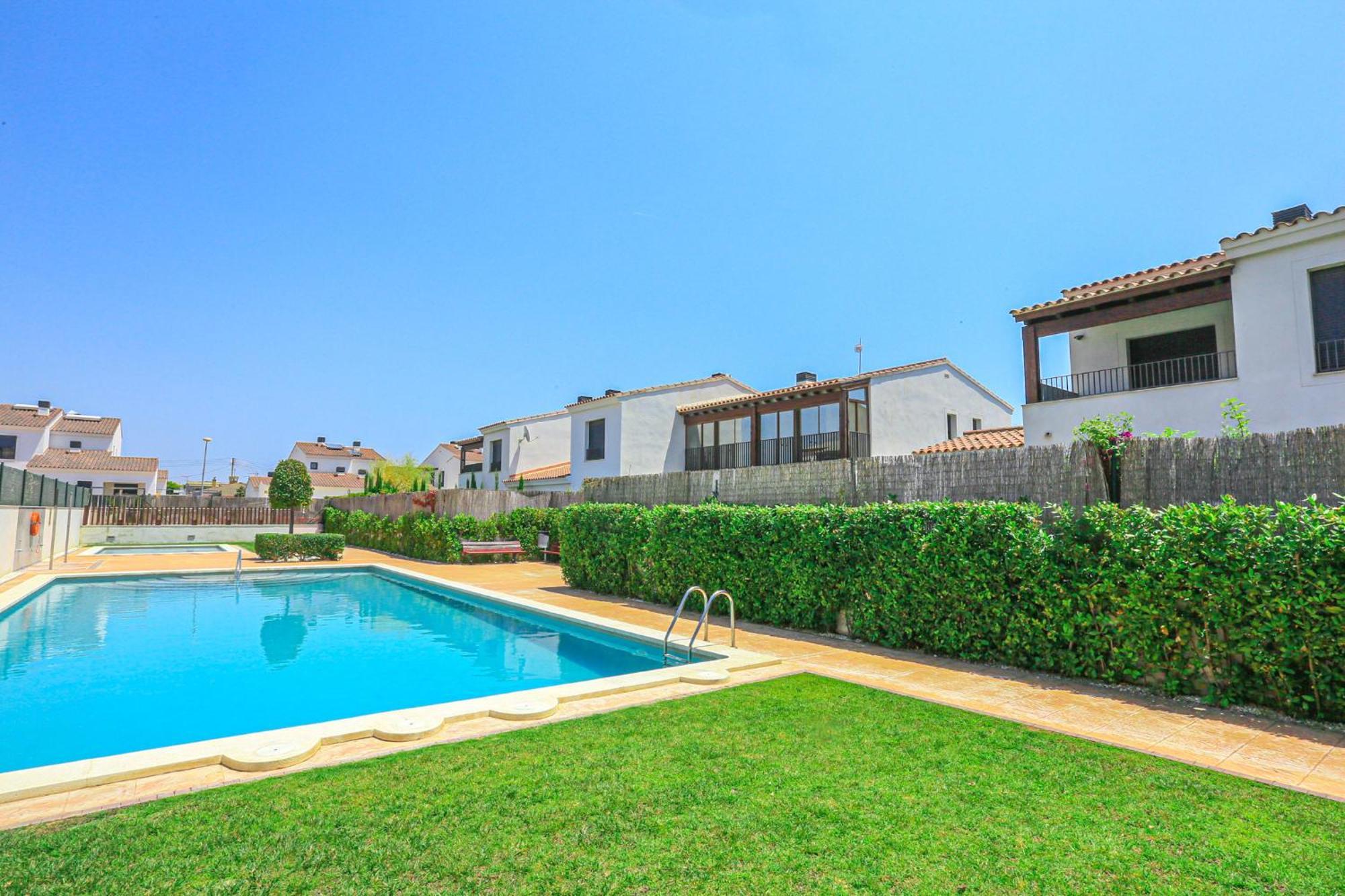 Passeig Del Mar - Only Families Villa Cambrils Exterior photo